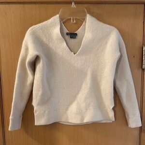 Vince. Women's Cashmere V Neck Cream Sweater As Is Size XS Small